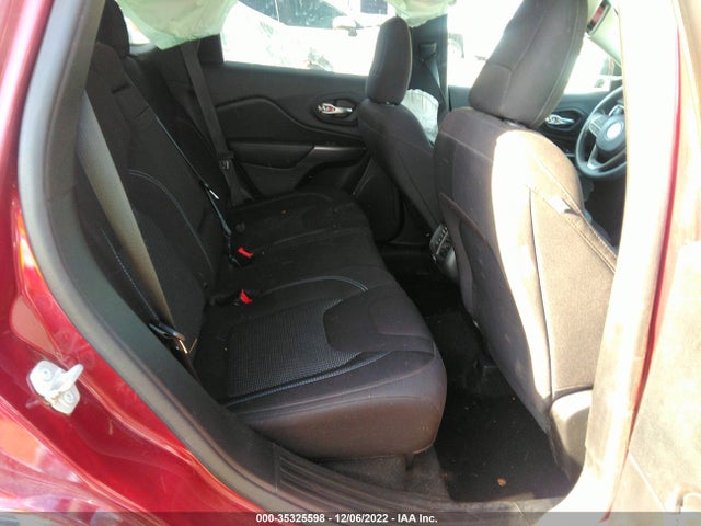 2019 Jeep Cherokee, VIN: 1C4PJLCBXKD348250