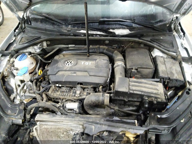 1VWDT7A30HC018385 Volkswagen Passat R-line W/comfort Pkg