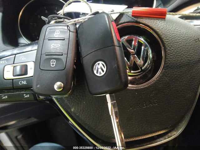 1VWDT7A30HC018385 Volkswagen Passat R-line W/comfort Pkg