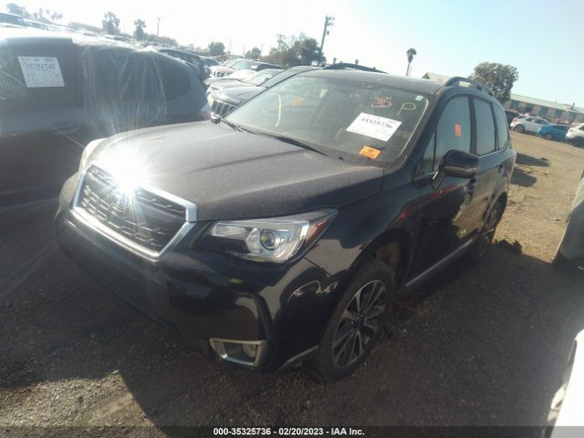 JF2SJGWC2HH811796 Subaru Forester Touring