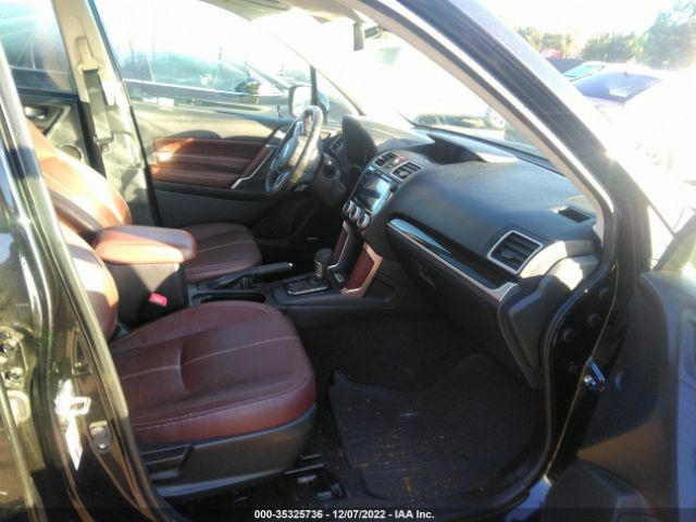 JF2SJGWC2HH811796 Subaru Forester Touring