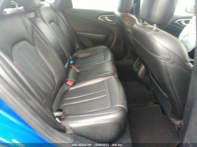 Chrysler 200 Limited Platinum 2017 1C3CCCAB4HN504768 Image 8