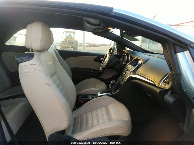 2018 Buick Cascada, VIN: W04WH3N52JG054444