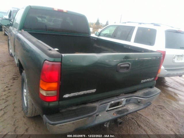 2002 CHEVROLET SILVERADO 1500 LS VIN: 2GCEC19VX21240634