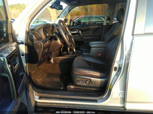 2020 Toyota 4Runner, VIN: JTEBU5JR5L5789207