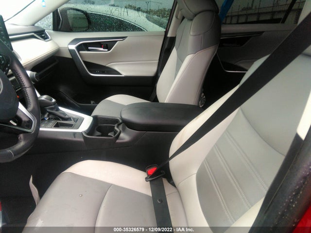 2019 Toyota RAV4, VIN: 2T3C1RFV2KW026731