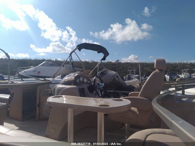 35327719 :رقم المزاد ، GDY2635SK607 vin ، 2007 Sanpan Pontoon Boat مزاد بيع