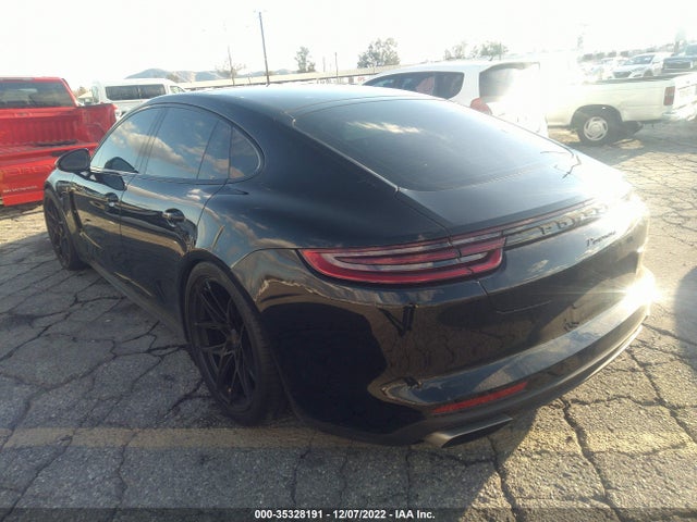 2017 Porsche Panamera, VIN: WP0AA2A78HL103623