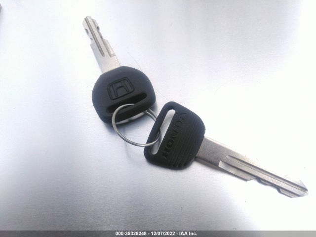 1996 HONDA CIVIC DX VIN: 2HGEJ6341TH117611