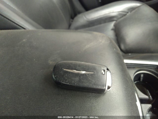 2C3CCAEG0GH127955 Chrysler 300