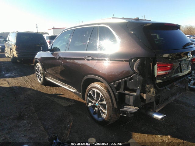 2015 BMW X5, VIN: 5UXKR0C51F0K56810