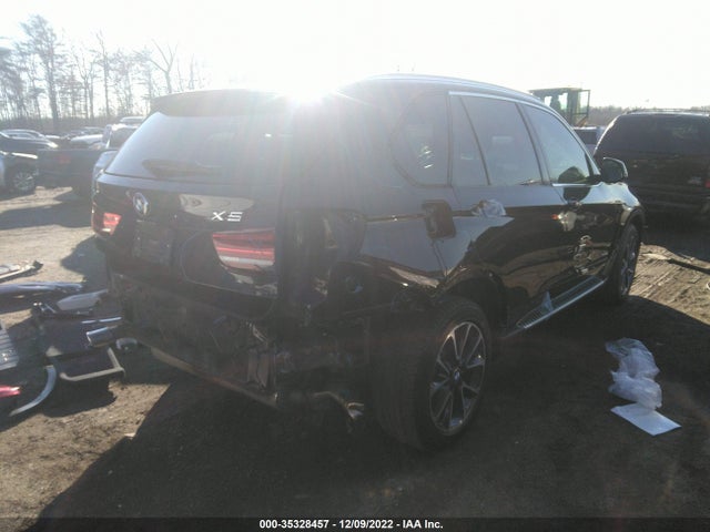 2015 BMW X5, VIN: 5UXKR0C51F0K56810