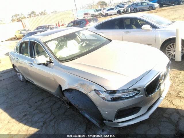 2018 Volvo S90, VIN: LVY102AK9JP050025