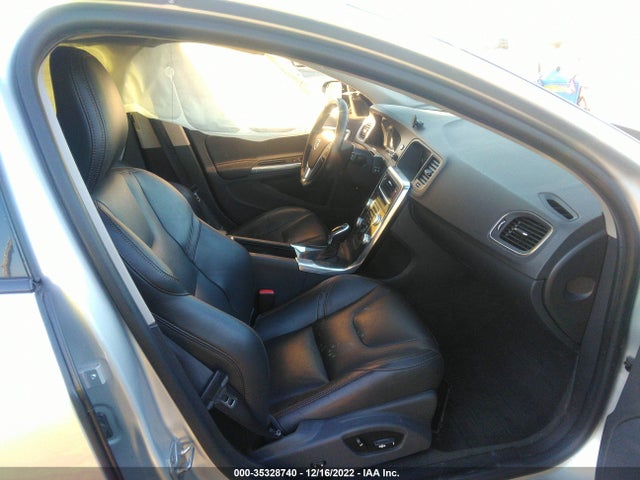 2015 Volvo V60, VIN: YV4612HKXF1001441