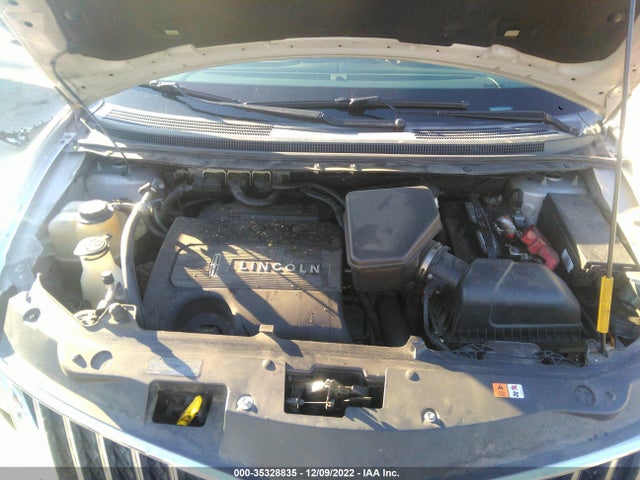 Lincoln MKX 2011 2LMDJ6JK1BBJ21980 Image 11