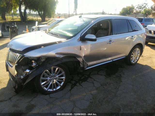 Lincoln MKX 2011 2LMDJ6JK1BBJ21980 Image 2