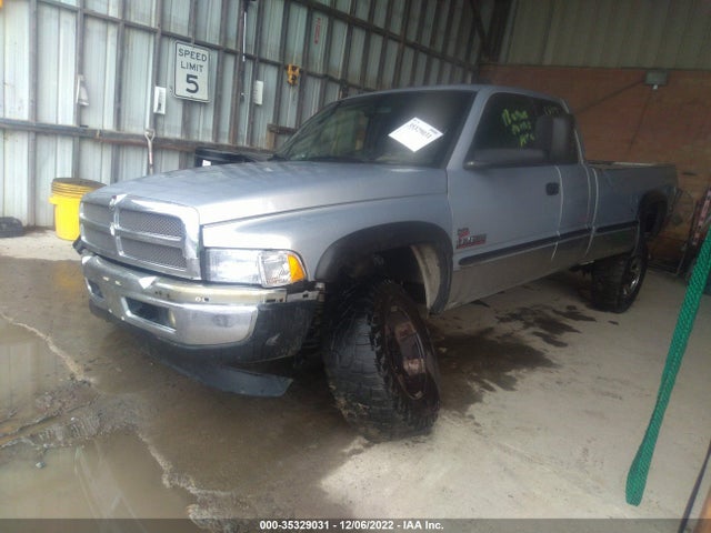 Dodge RAM 2500 1999 1B7KF236XXJ621849 Image 2