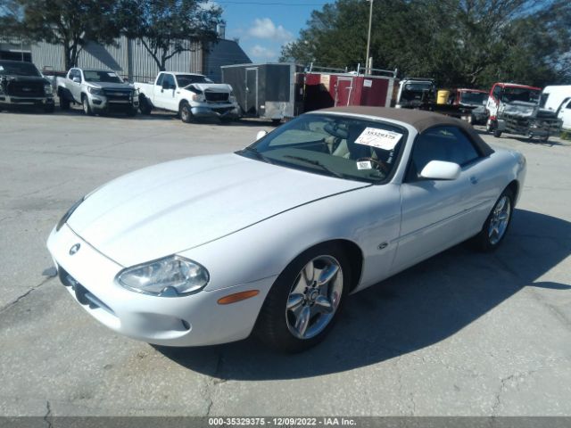 SAJGX204XXC039438 Jaguar XK8