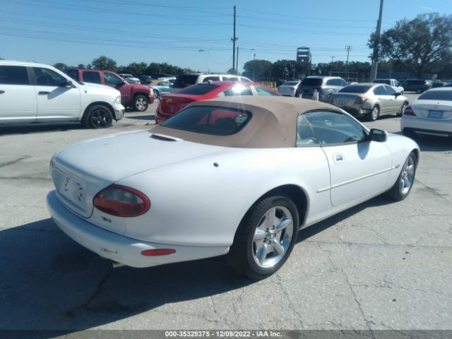 SAJGX204XXC039438 Jaguar XK8