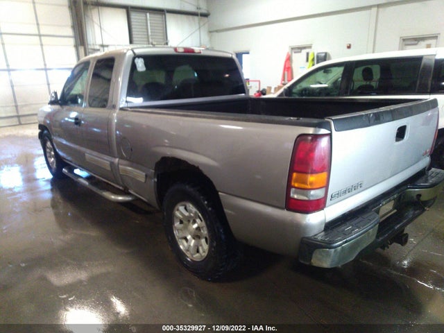 2001 CHEVROLET SILVERADO 1500 LS VIN: 2GCEC19V311231000