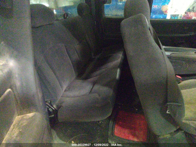 2001 CHEVROLET SILVERADO 1500 LS VIN: 2GCEC19V311231000