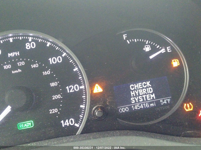 Lexus CT 200H 2011 JTHKD5BH5B2043851 Image 8