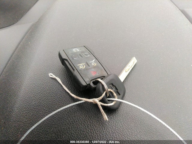 2017 Chevrolet Suburban, VIN: 1GNSKHKC9HR115025