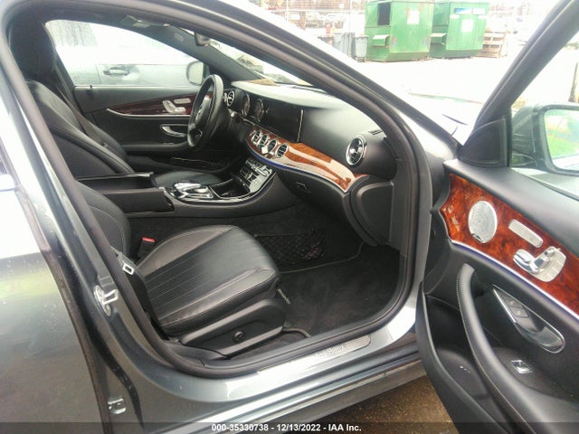 2017 MERCEDES-BENZ E-CLASS E 300 VIN: WDDZF4JB8HA105183