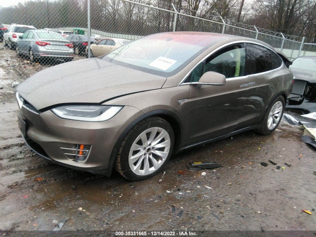 Tesla MODEL X 2016 5YJXCBE28GF004515 Image 2