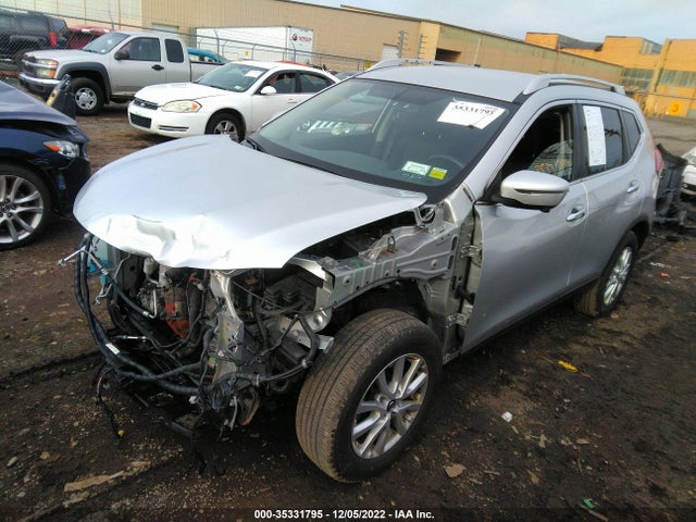 2018 NISSAN ROGUE SV VIN: KNMAT2MV2JP600251