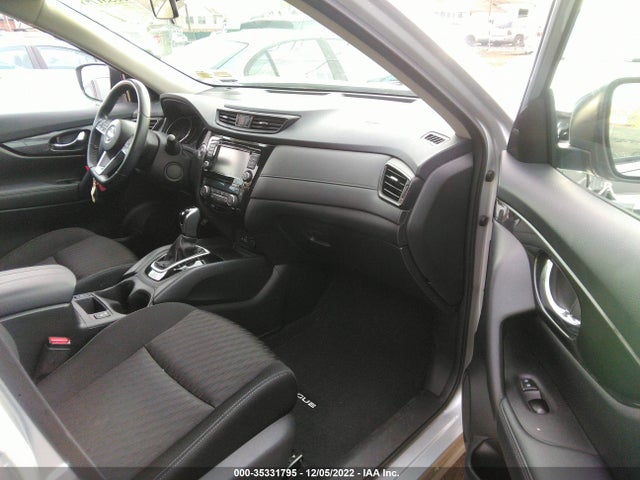 2018 NISSAN ROGUE SV VIN: KNMAT2MV2JP600251