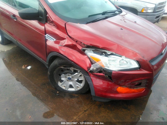 2014 FORD ESCAPE S VIN: 1FMCU0F72EUD37190