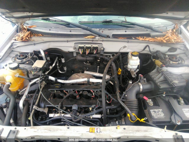2007 FORD ESCAPE XLS VIN: 1FMYU92Z77KA83914