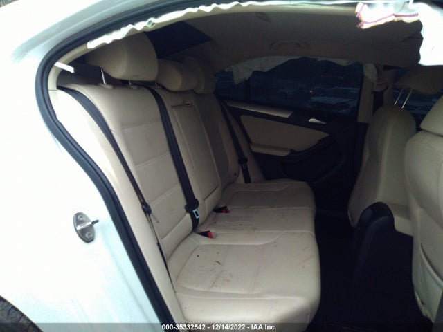 3VWDB7AJ9JM238372 Volkswagen Jetta 1.4t