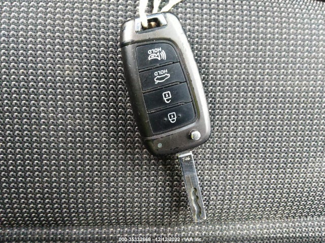 2018 Hyundai Accent, VIN: 3KPC24A36JE017353