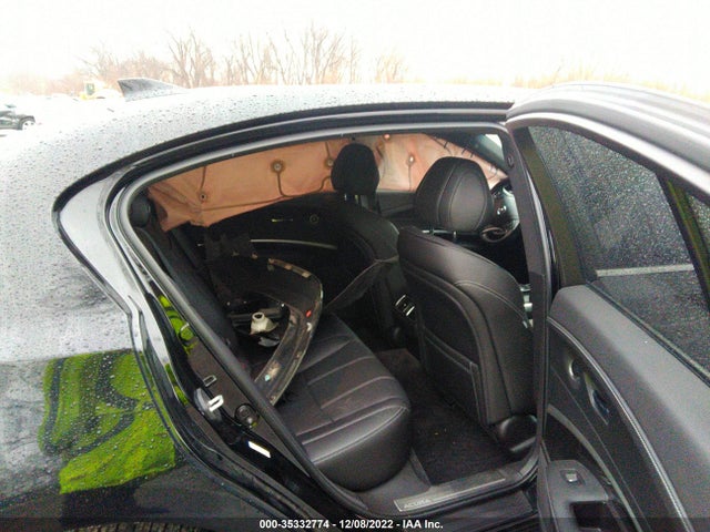 2018 Acura RLX, VIN: JH4KC1F58JC000920