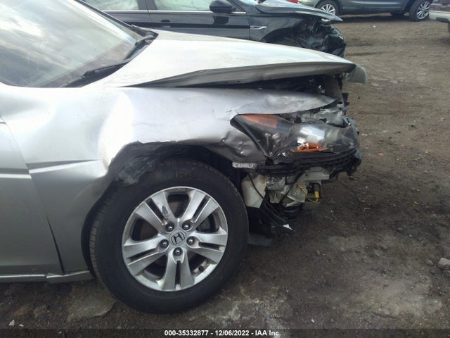 2010 HONDA ACCORD SDN LX-P VIN: 1HGCP2F41AA172744