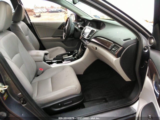 2017 HONDA ACCORD SEDAN EX-L VIN: 1HGCR2F84HA055165