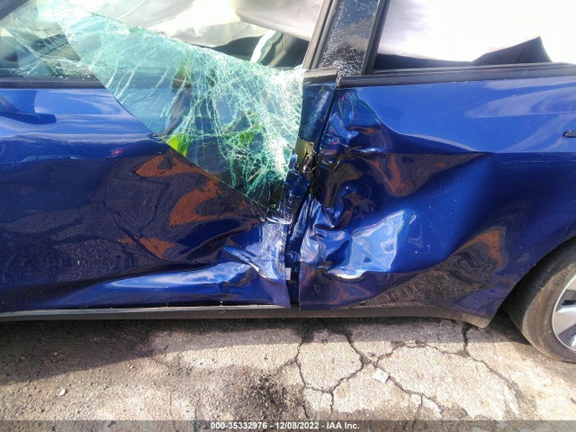 Tesla Model Y Long Range 2022 7SAYGDEE4NF435240 Image 6