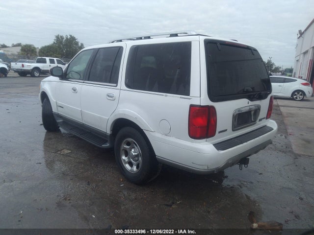 Lincoln Navigator 2002 5LMFU28R32LJ09690 Image 3