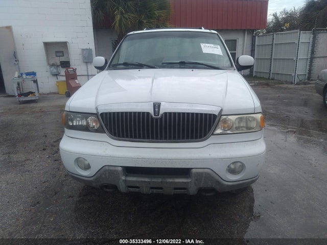 Lincoln Navigator 2002 5LMFU28R32LJ09690 Image 6