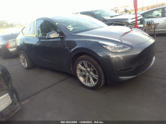 Tesla Model Y Long Range 2021 5YJYGDEE5MF269967 main image