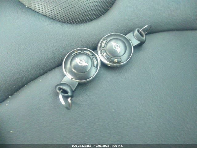 Mini COOPER HARDTOP 2011 WMWSV3C59BTY25228 Image 3