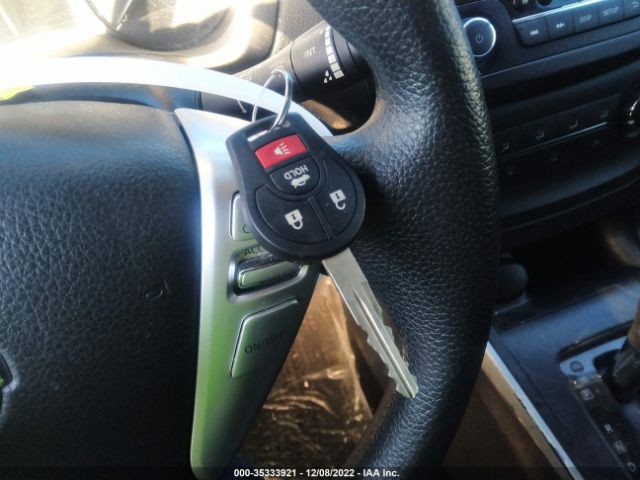 3N1AB7AP8HY255843 Nissan SENTRA S