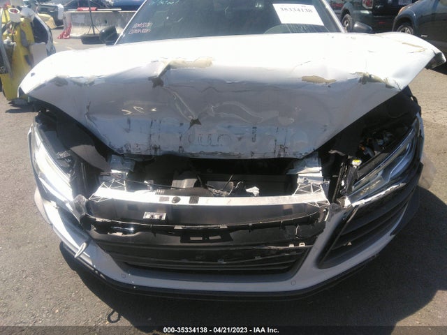 2014 Audi R8, VIN: WUAKNAFG4EN000343