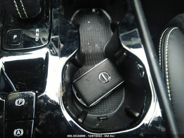 Volvo Xc40 R-design 2020 YV4162UM8L2219502 Image 3