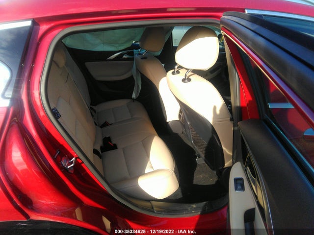 2019 INFINITI QX30 LUXE VIN: SJKCH5CP6KA008223