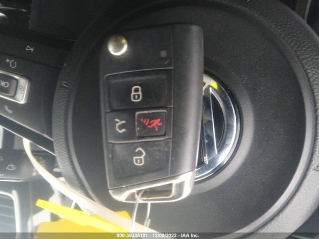 2016 Volkswagen Golf R, VIN: WVWUF7AU1GW018301