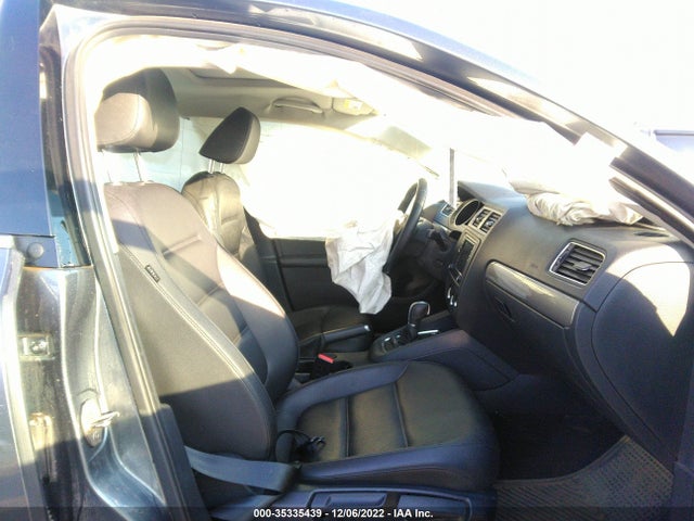 3VWDB7AJ5HM415493 Volkswagen Jetta 1.4t Se