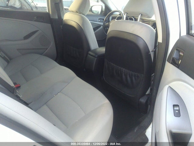 2015 Kia Optima, VIN: KNAGM4A72F5577434